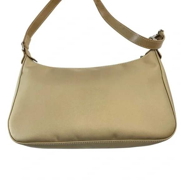 LONGCHAMP Vintage Nylon Shoulder Bag in Beige (READ DESCRIPTION) - Picture 3 of 11